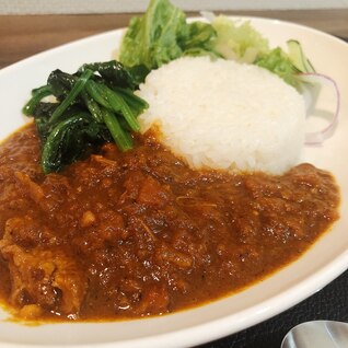 鋳物ホーロー鍋で作る野菜たっぷりチキンカレー